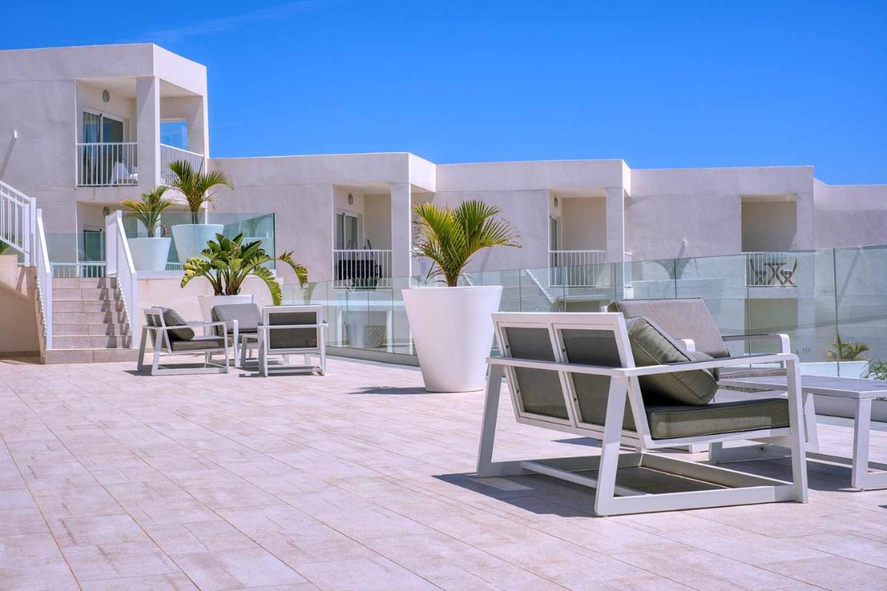 Luminosa Vivienda Vacacional Con Vista A La Piscina Costa Teguise Exterior photo
