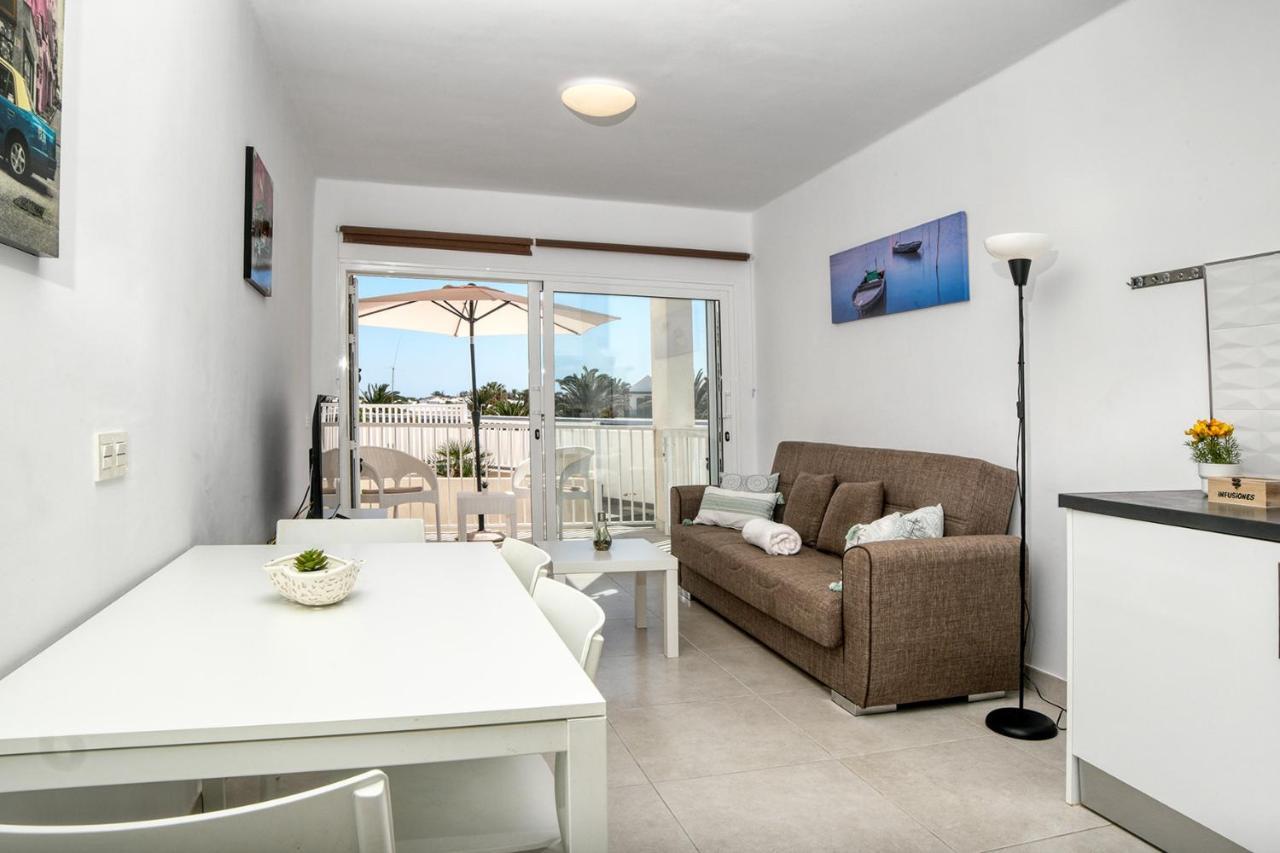 Luminosa Vivienda Vacacional Con Vista A La Piscina Costa Teguise Exterior photo